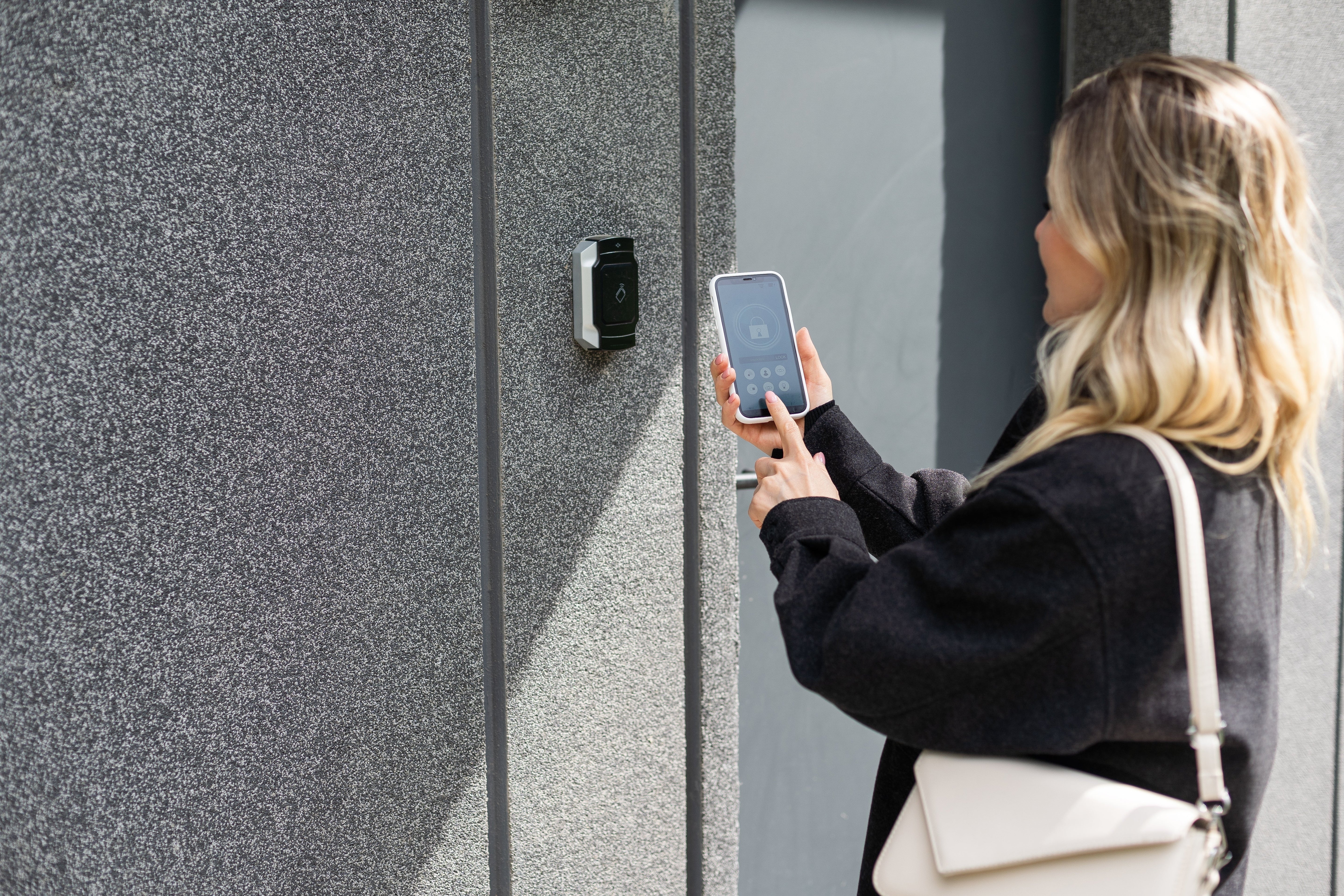 Smart Home Security for Renters: Temporary Security Options That Move With You