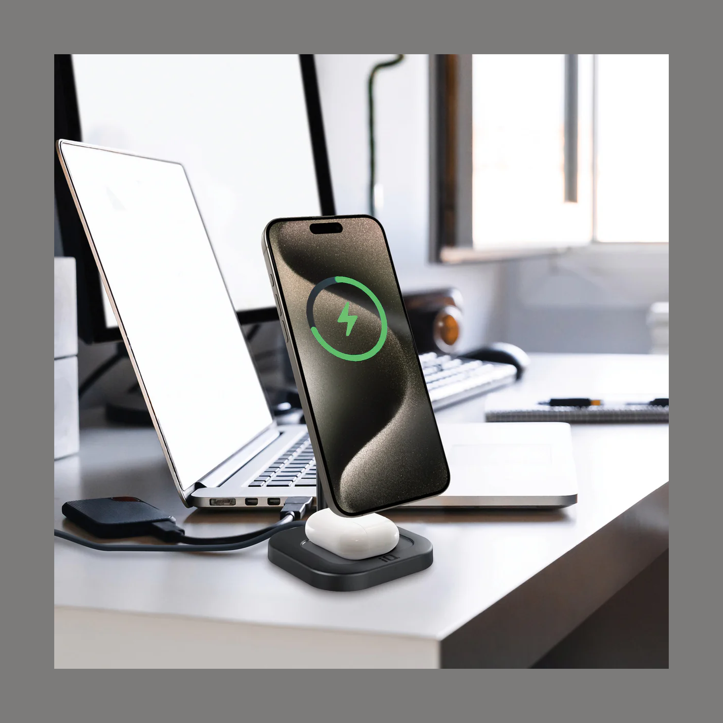 iQ Magsafe 2 in 1 Charging Stand