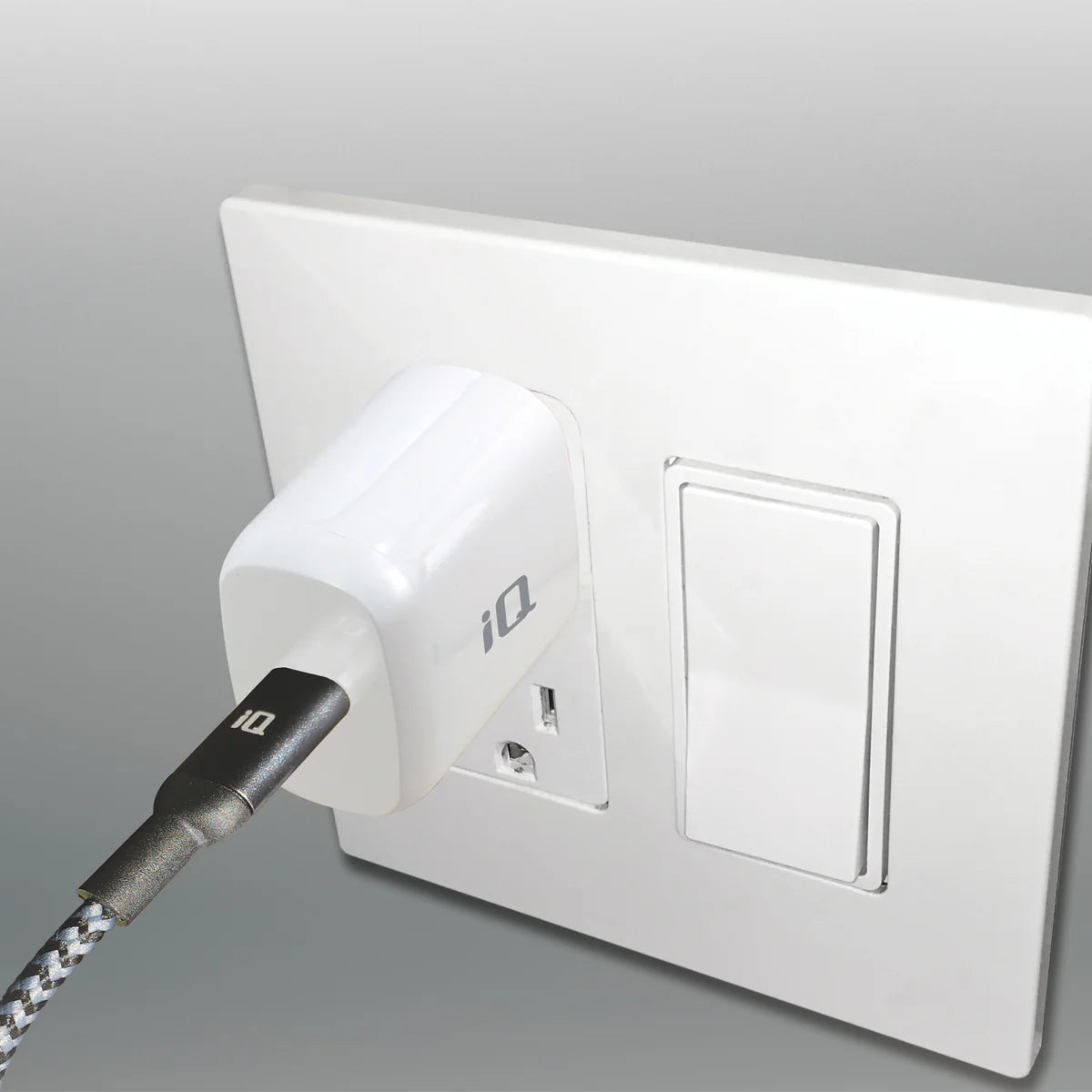 iQ 20W PD Wall Charger Block
