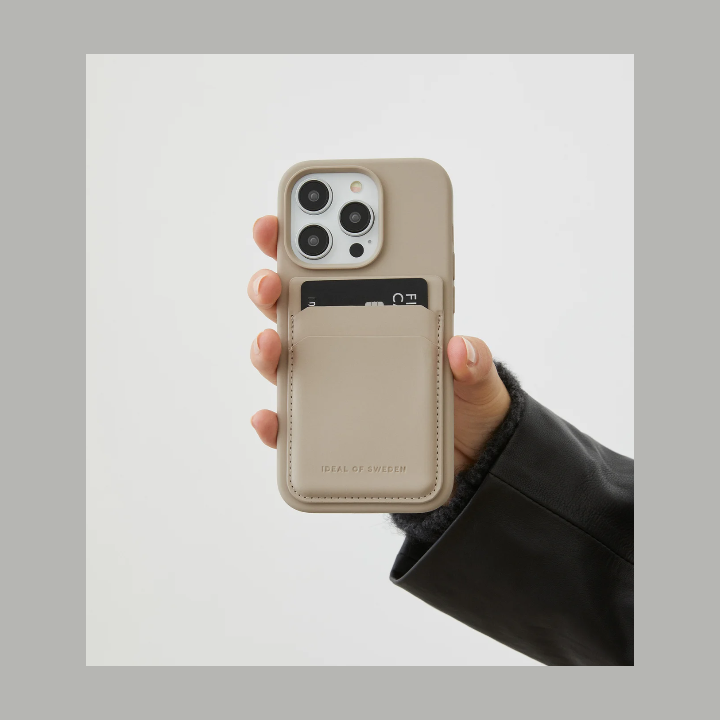 Silicone Case Beige for Samsung Galaxy S24